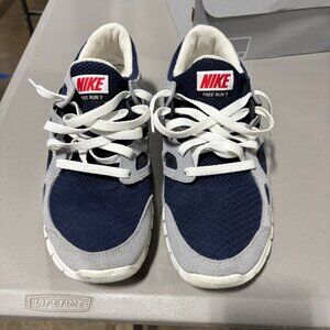 Nike Free Run Sneakers